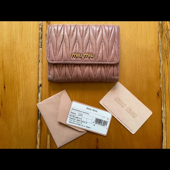 Miu Miu Wallet - Picture 2 of 12